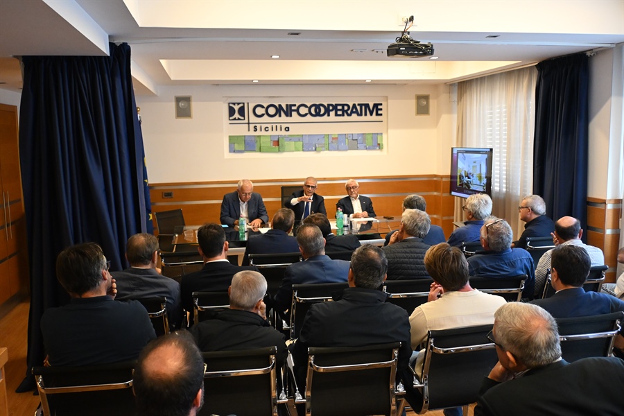 AGCI. CONFCOOPERATIVE, LEGACOOP, UNCI e UNICOOP: bene le norme su +Cooperazione e sugli aiuti al settore.